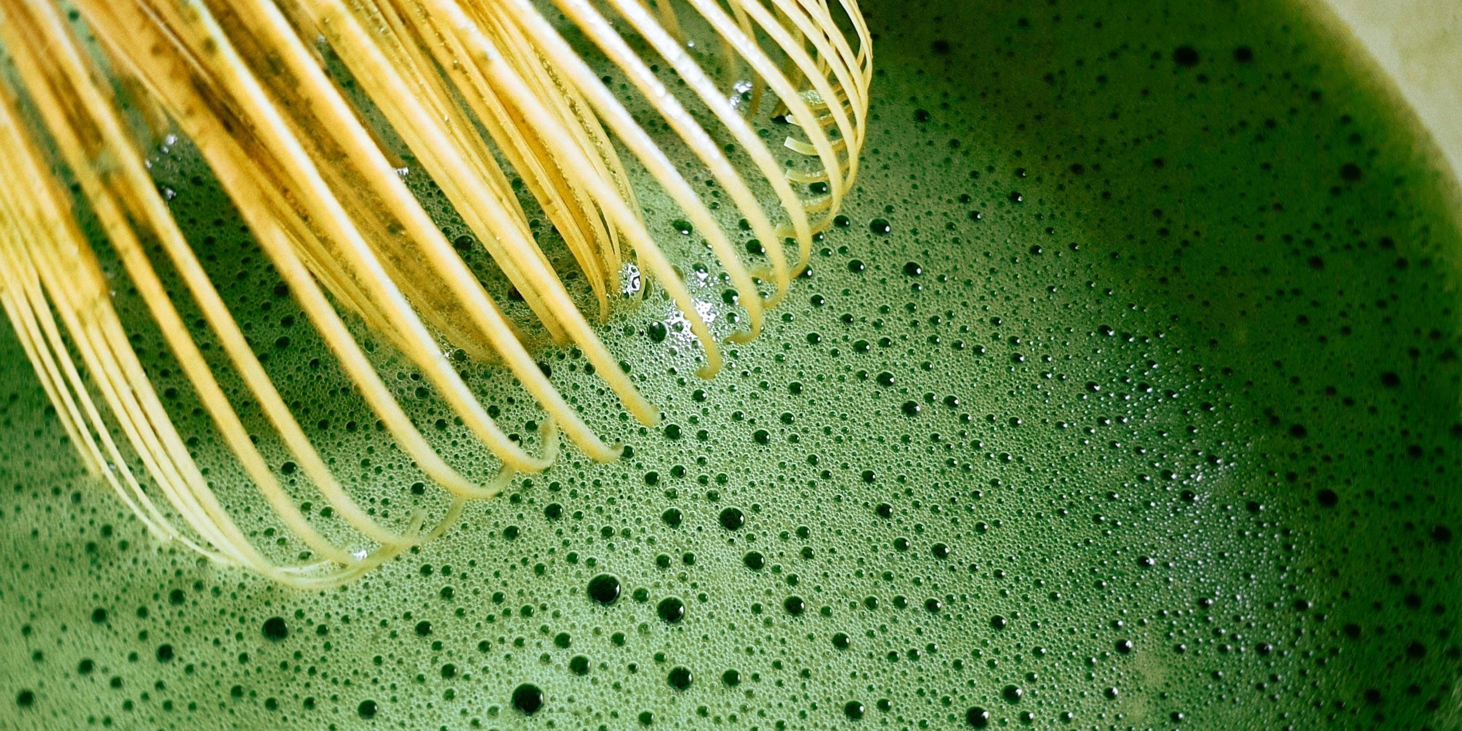 Matcha: nowy rytuał pokolenia? Spokojnie, też ulegliśmy