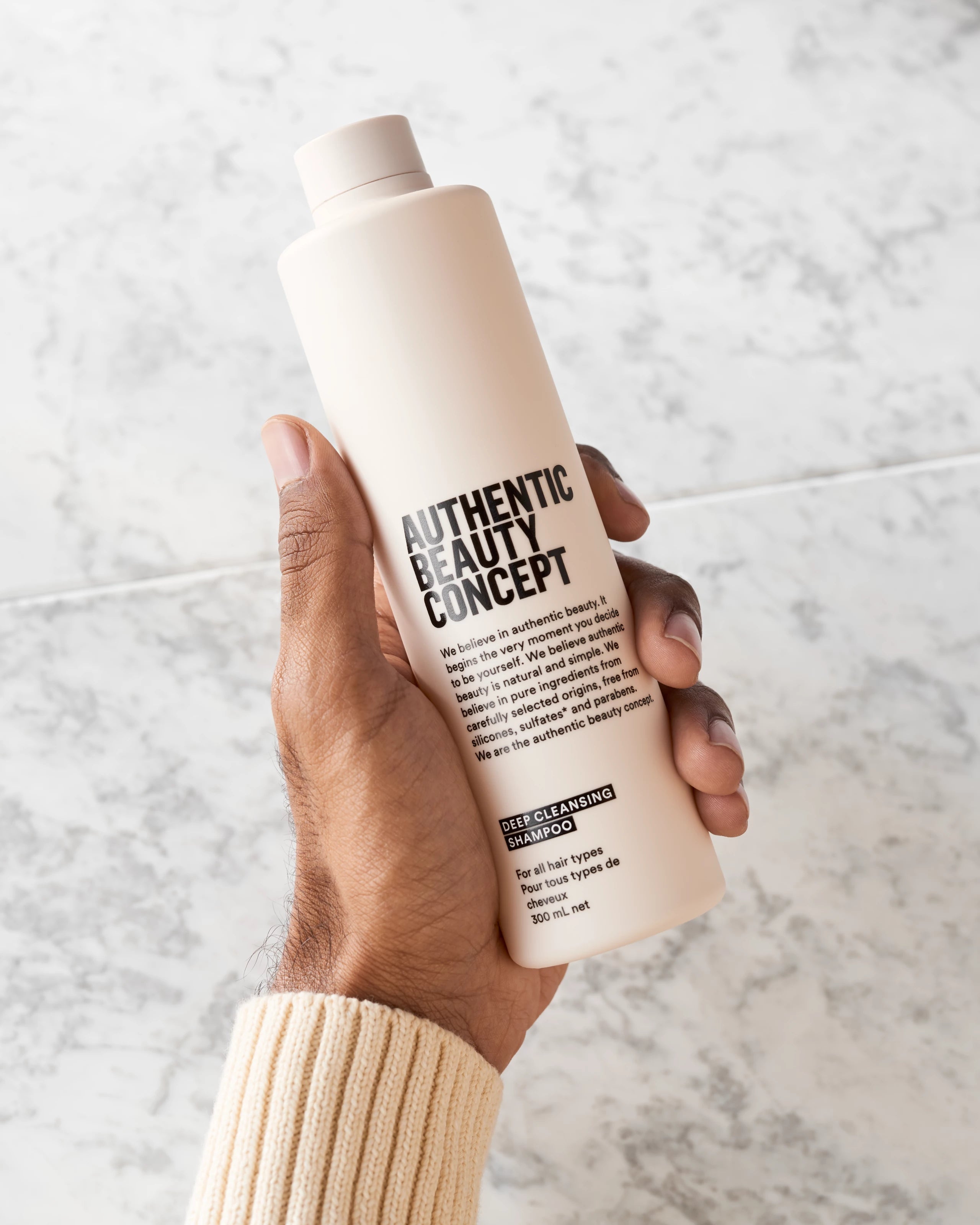 Deep Cleansing Shampoo - Szampon Głęboko Oczyszczający do włosów 300 ml - Amabase